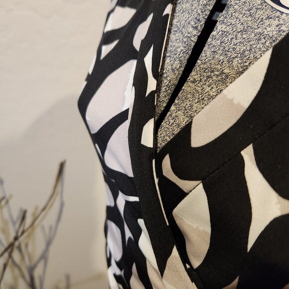 Calvin Klein Wrap Dress Size 8 - Picture 3 of 3